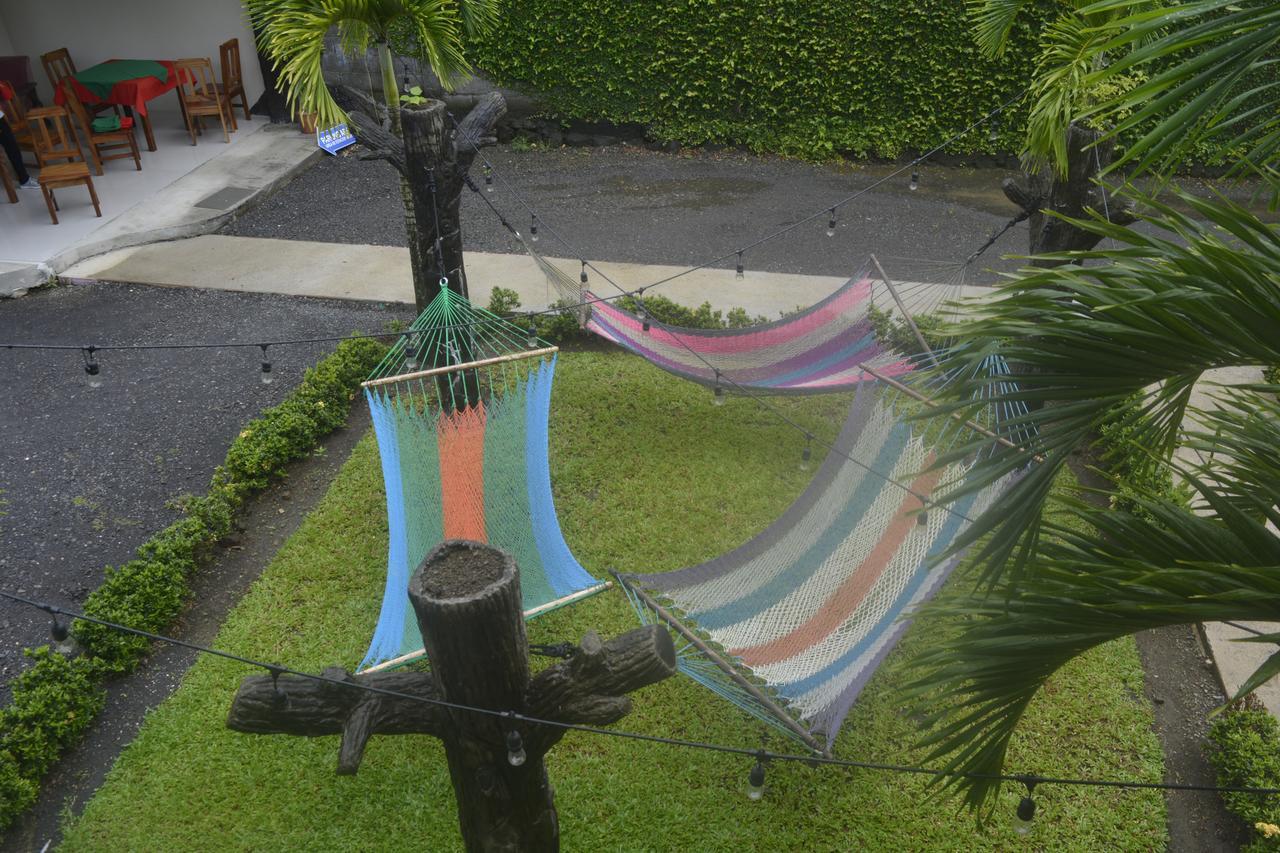 La Fortuna Backpackers Resort Extérieur photo